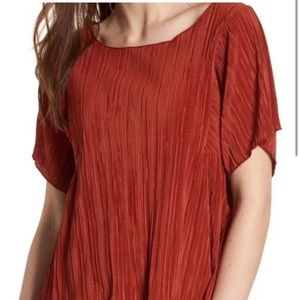 Madewell crinkle top